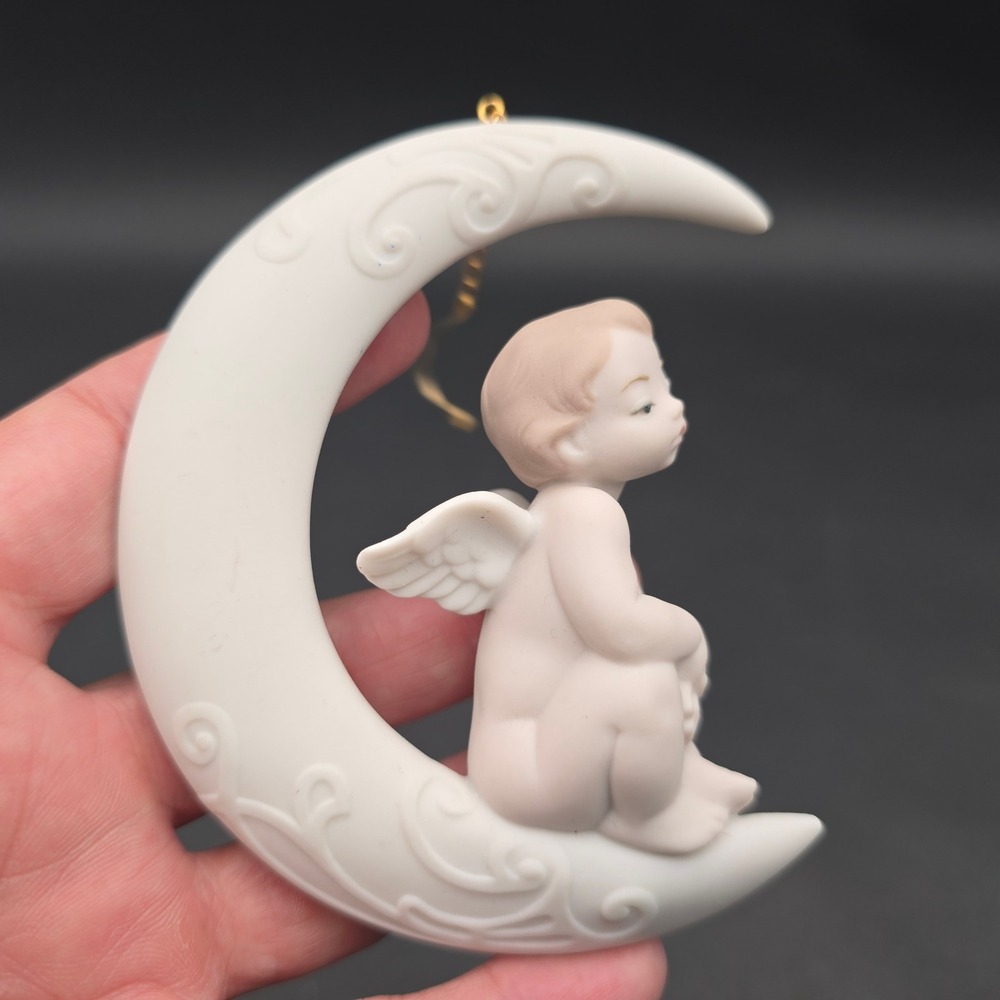 Lladro Angel on the Moon Porcelain Ornament Matte Bisque Made in Spain 2002